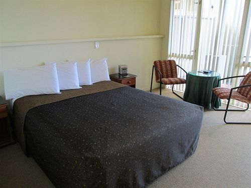 Shortland Court Motel Thames Buitenkant foto