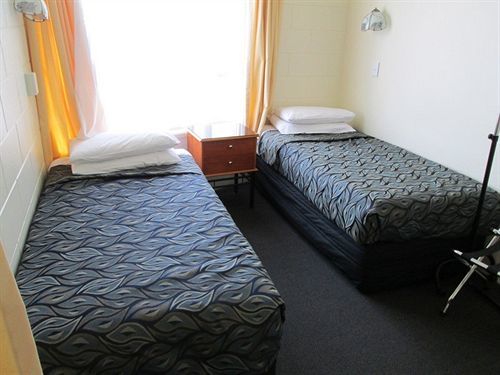 Shortland Court Motel Thames Buitenkant foto