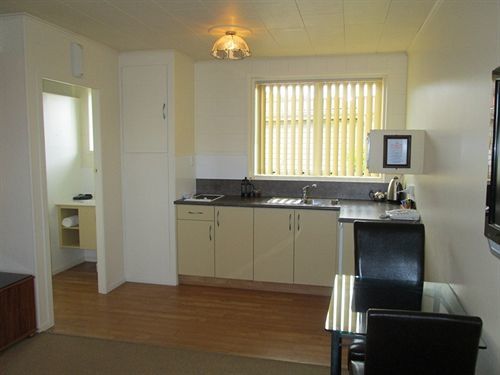 Shortland Court Motel Thames Buitenkant foto